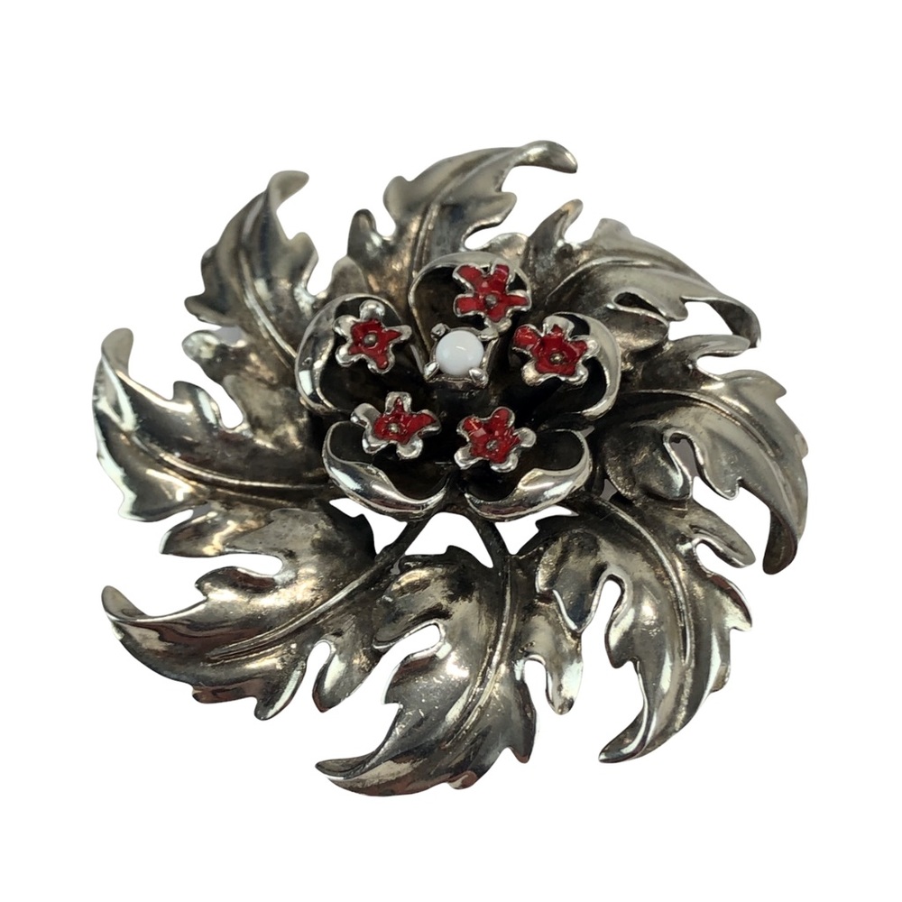 Hattie Carnegie Signed Sterling Brooch Pin With Flower Details